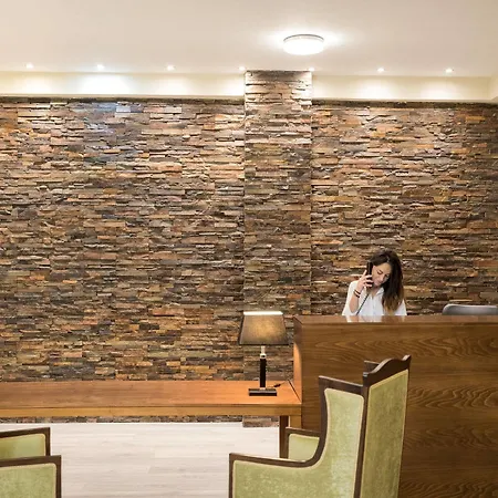Elegance Luxury Executive - Adults Only Otel Tragaki