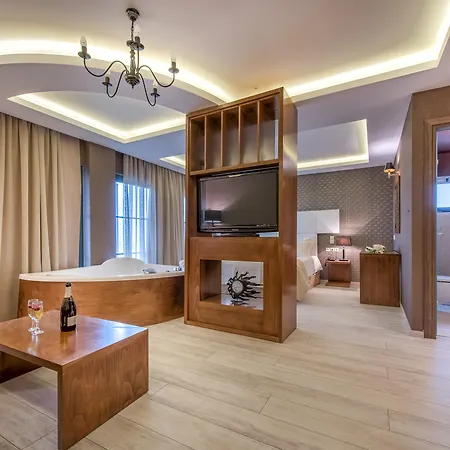 Szálloda Elegance Luxury Executive - Adults Only 5*
