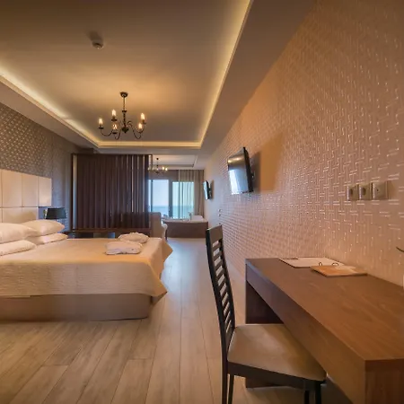 Elegance Luxury Executive - Adults Only Szálloda 5*
