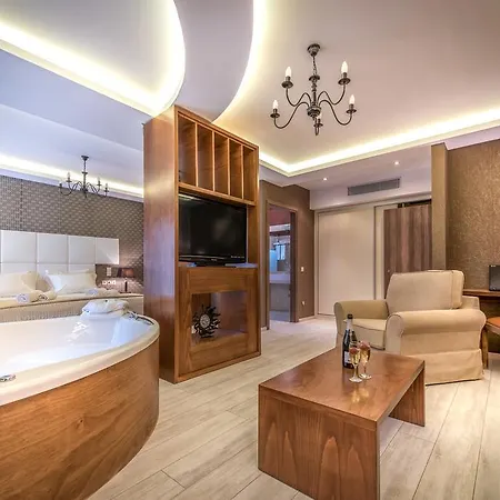 Elegance Luxury Executive - Adults Only Szálloda Tragáki